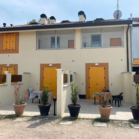 Gold Oasi - Business Solution Aparthotel Ferrara Exterior foto